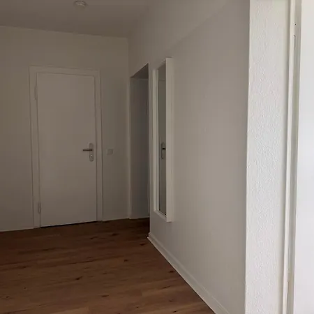 T&k - - 2 - King's Avenue Apartment
